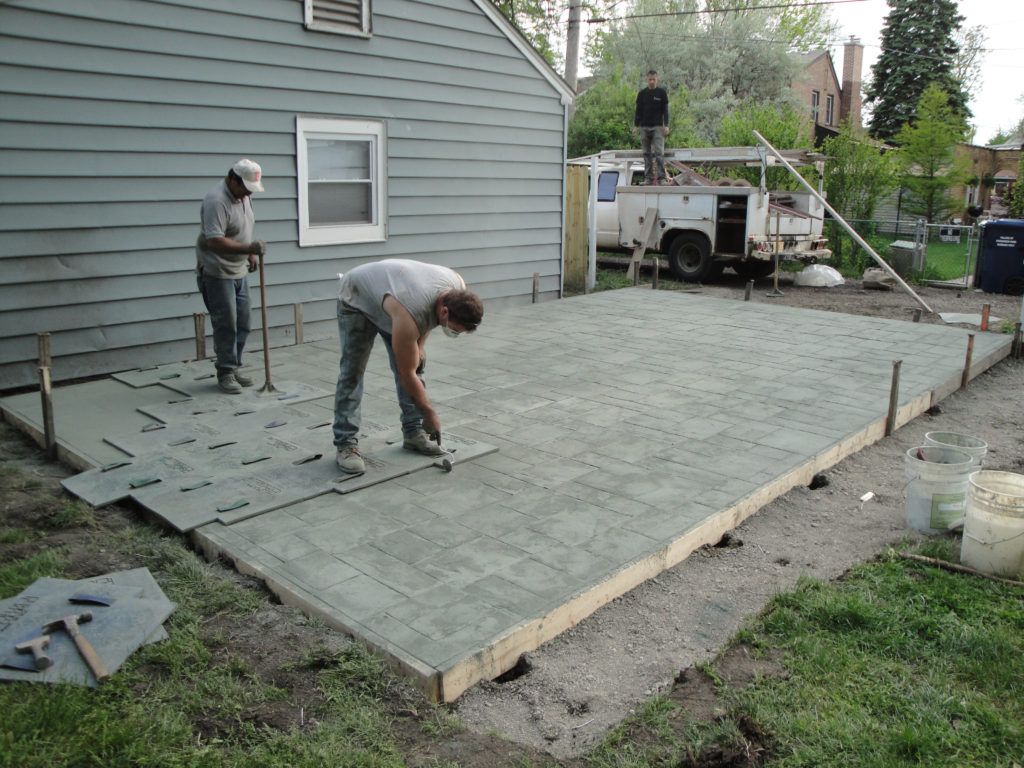 Concrete_being_stamped